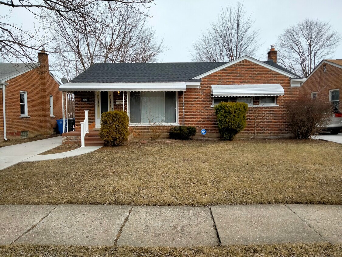 Primary Photo - 1615 Wellesley St