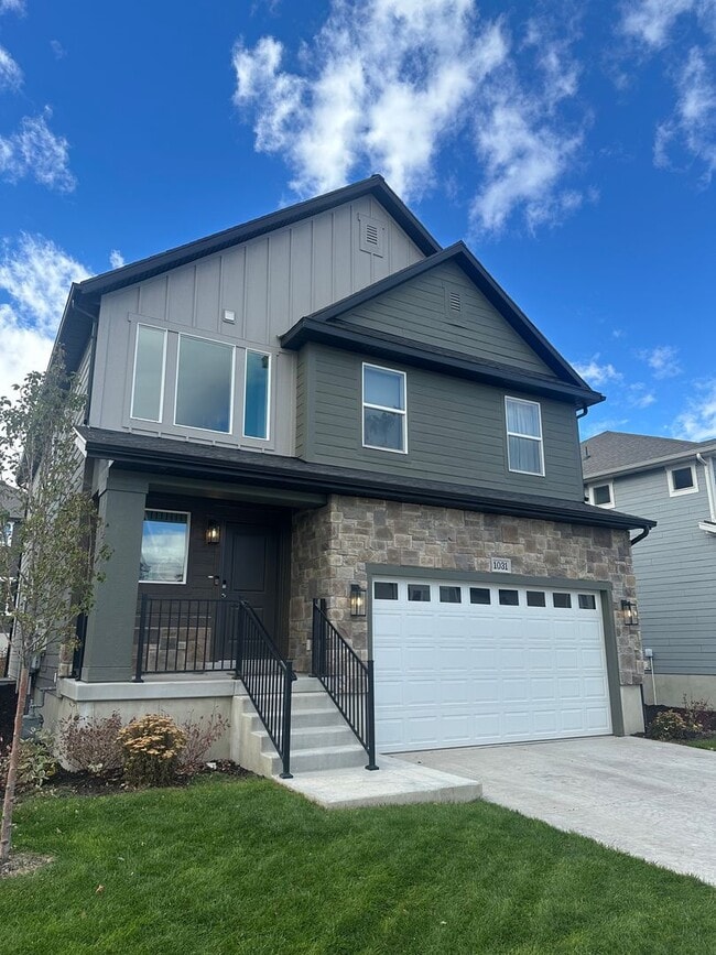 Building Photo - Absolutely STUNNING Home in Lehi!!!