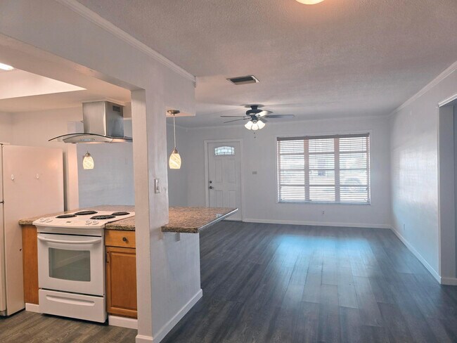 Foto del edificio - 5713 NW 65th Terrace