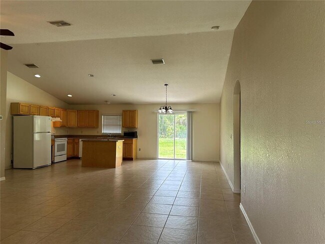 Foto del edificio - 4569 Balsey St
