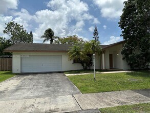 Building Photo - 10711 SW 116th Ave