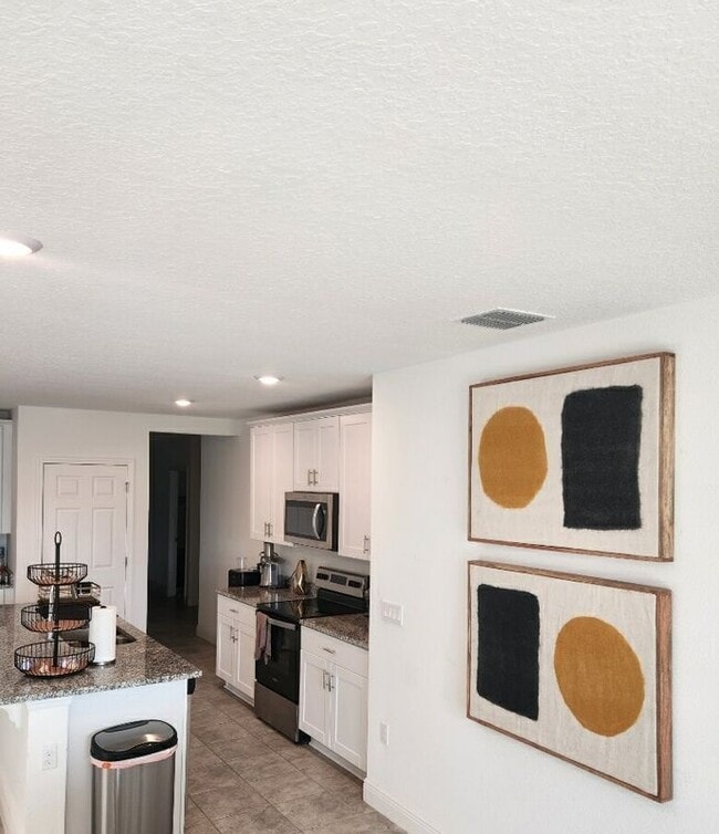 Foto del edificio - 112 Links Ter Blvd