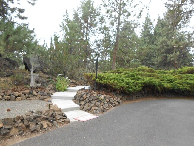 Foto del edificio - 61153 Sidewinder Ln
