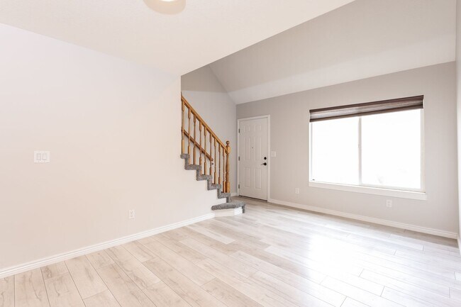 Foto del edificio - Sullivan Duplex