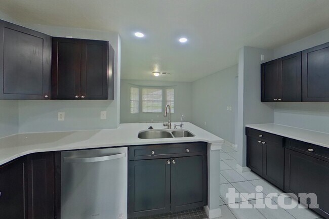 Foto del edificio - 234 Satinwood Cir