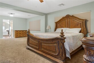 Building Photo - 3069 Regal Cove St