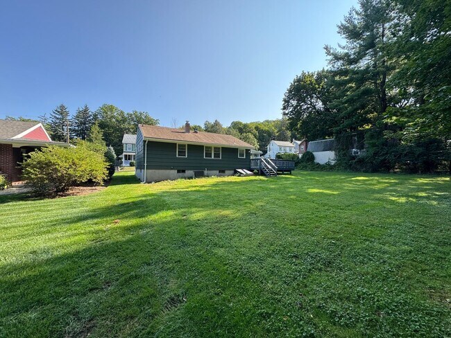 Foto del edificio - Quiet Ranch 3 bedroom home in Emmaus