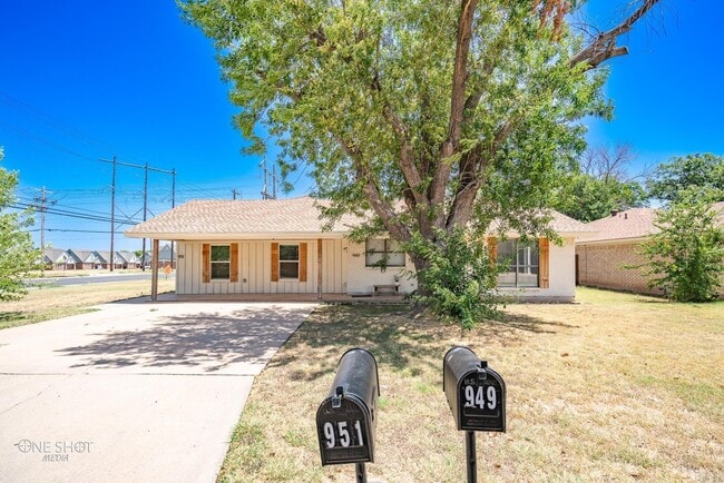 Foto del edificio - 949 Kenwood Dr