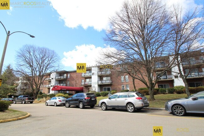 Foto del edificio - 60 Broadlawn Park