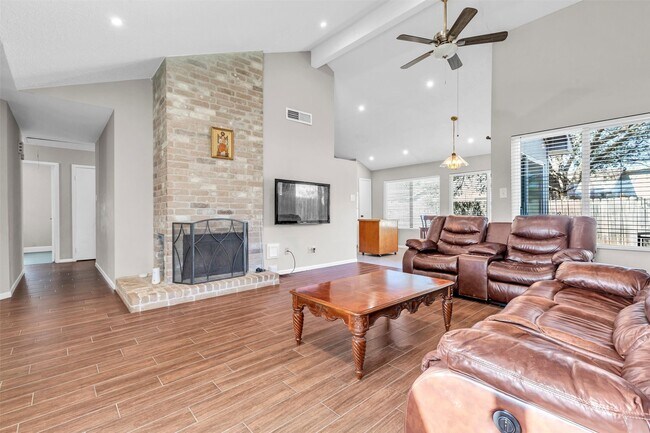 Foto del edificio - 3511 Arbor Pl