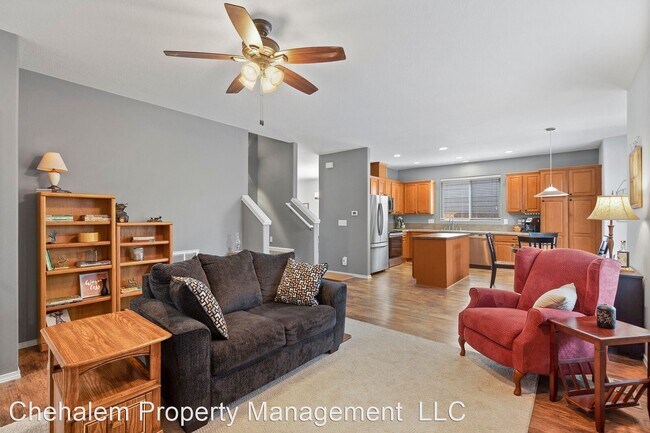 Building Photo - 3 br, 3 bath House - 271 Royal Oak St.