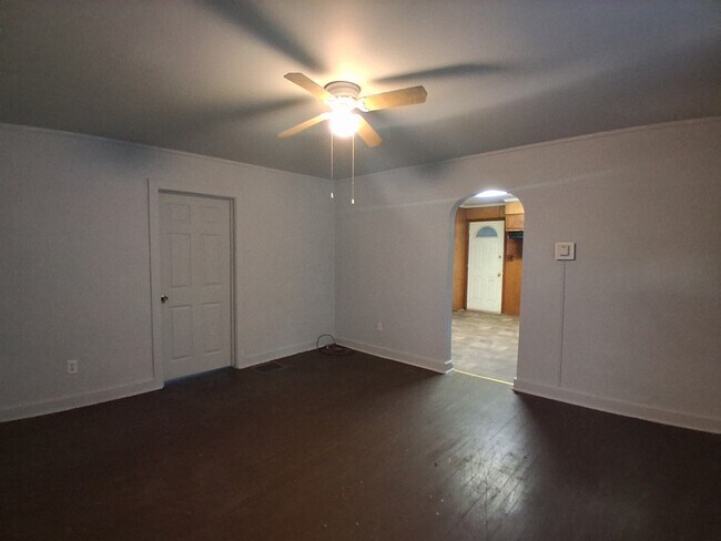 Building Photo - 603 South St