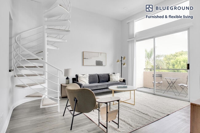 Building Photo - 4532 Murietta Ave