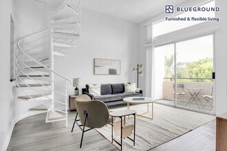 Building Photo - 4532 Murietta Ave