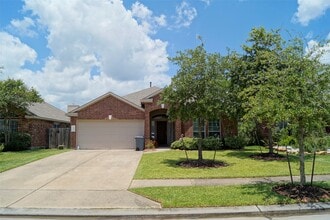 Building Photo - 2723 Wild Oak Park Dr