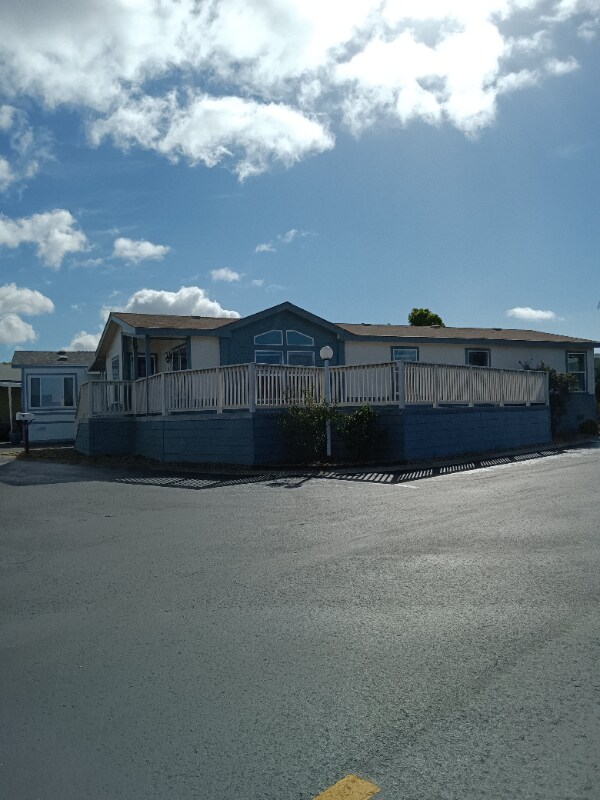 Foto del edificio - 319 CA-1