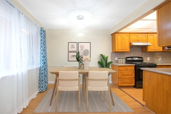 Foto del edificio - 3750 Stocker St