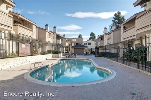 Building Photo - 2 br, 2 bath House - 1721 Melrose Ave Unit 13