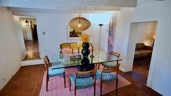 Building Photo - Classic New Mexican Adobe Retreat in the Heart of Los Ranchos