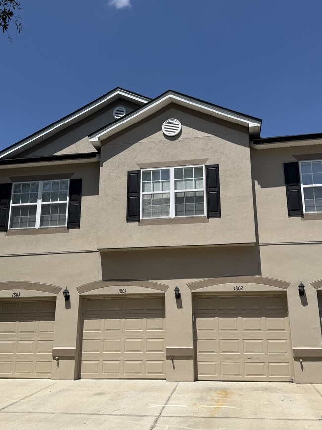Building Photo - 12301 Kernan Forest Blvd