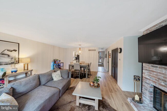 Foto del edificio - 7 Foxtail Ct