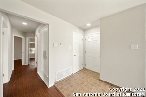 Building Photo - 5703 Gabor Dr