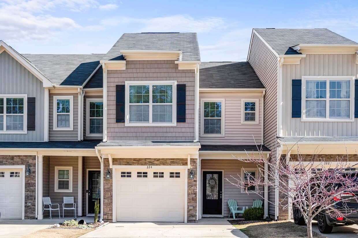 Photo - 224 Beaconwood Lane, Holly Springs NC 27540