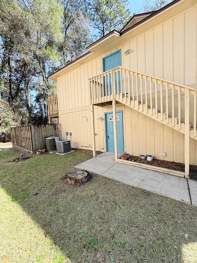 Primary Photo - 3687 Donovan Dr