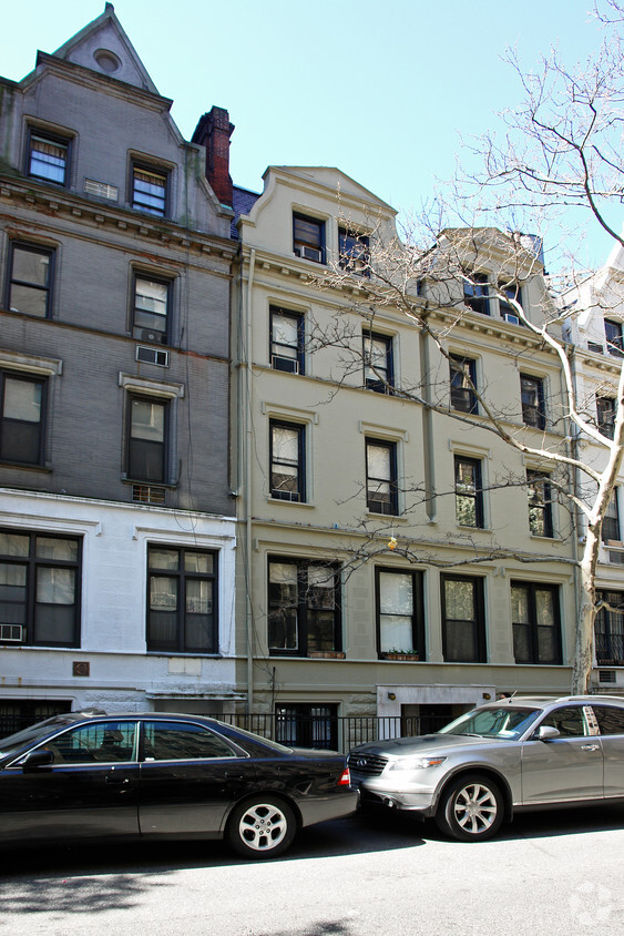 Building Photo - 50 W 82nd St