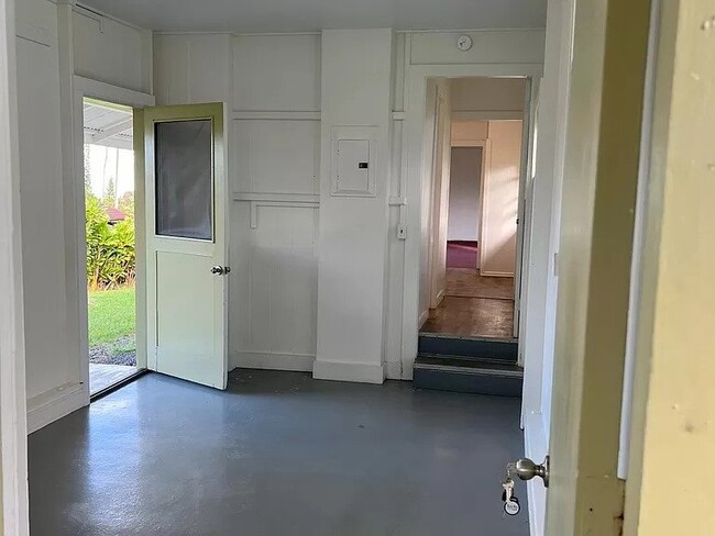 Building Photo - two large bonus rooms