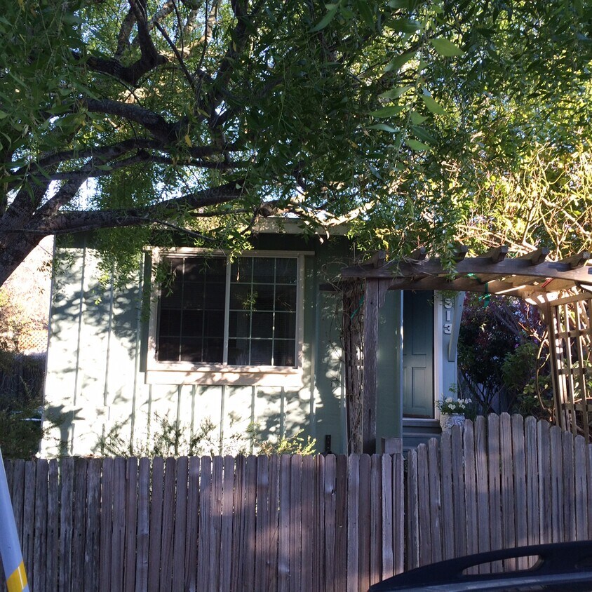 Foto principal - 513 10th St