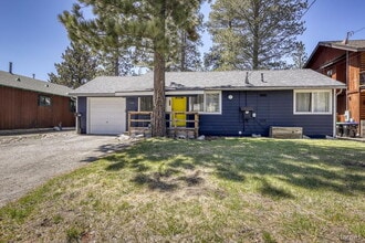 Building Photo - 2146 Cornelian Dr