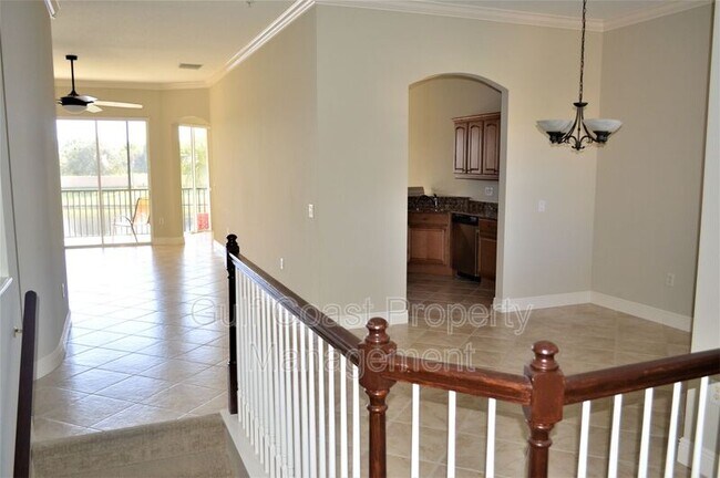 Building Photo - 8361 Miramar Way