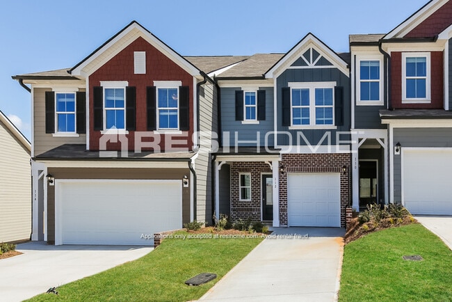 Building Photo - 173 Aurora Ln