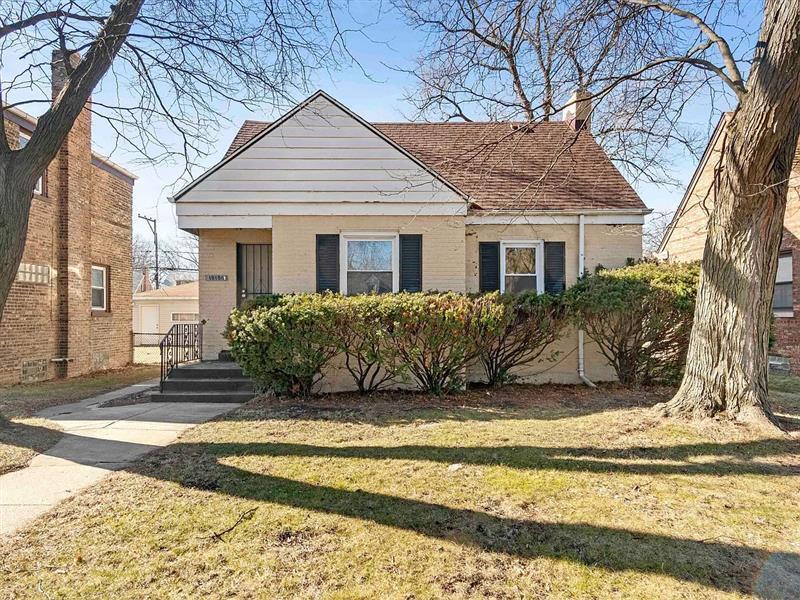 Primary Photo - Chicago Sweet Home F11