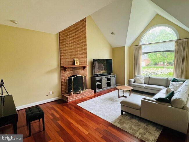 Foto del edificio - 9706 Middleton Ridge Rd
