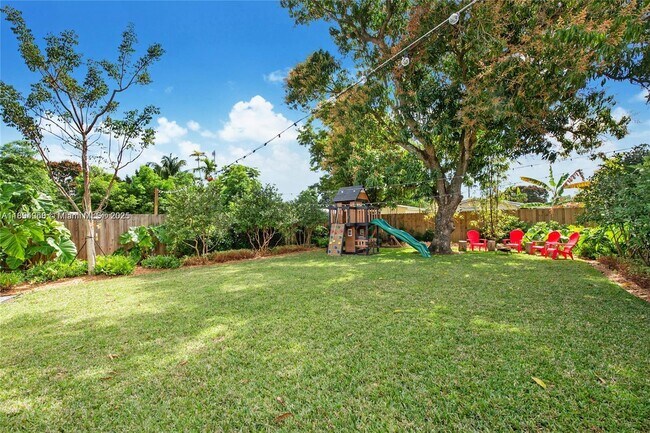 Foto del edificio - 6560 SW 26th St