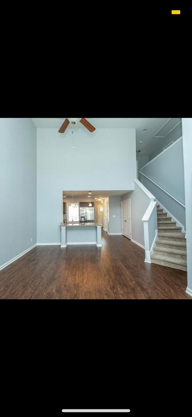 Foto del edificio - 1119 Fairway Ln