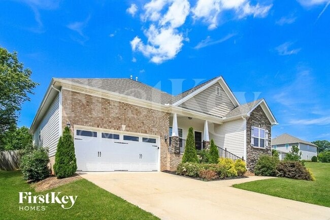 Building Photo - 3173 Knoll Ridge Dr