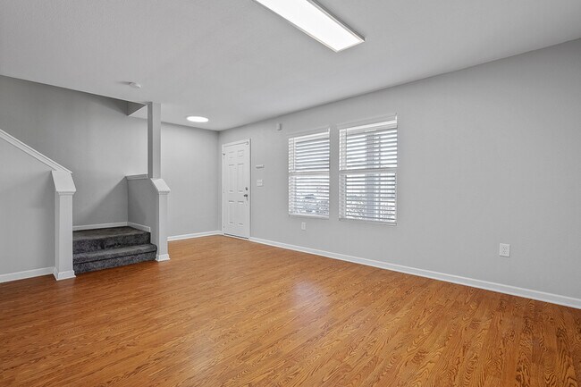 Foto del edificio - 101 Kenneth Blvd NW