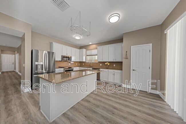 Foto del edificio - 12107 Fern Haven Ave