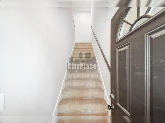 Foto del edificio - 1722 Ingram St