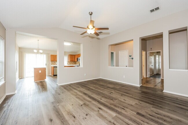 Building Photo - 7312 Moon Ridge Ct