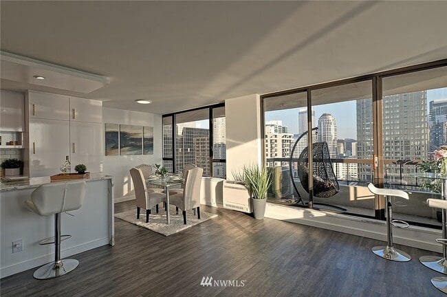 Foto del edificio - 2201 3rd Ave