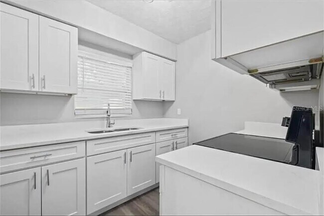 Foto del edificio - 2904 Emerson Ave S