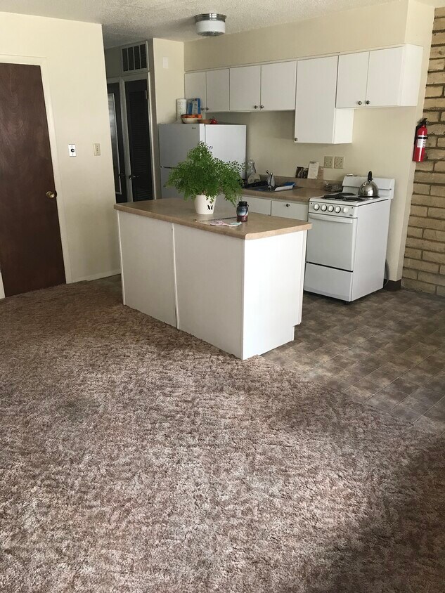 Foto principal - 951 White Ave