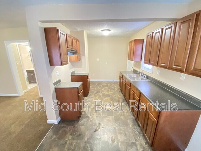 Foto del edificio - 847 Greendale Cir