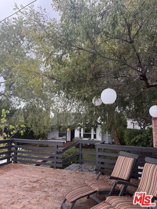 Foto del edificio - 2035 Park Dr