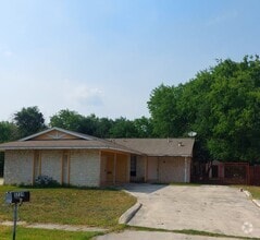 Building Photo - 5731 Alnwick St