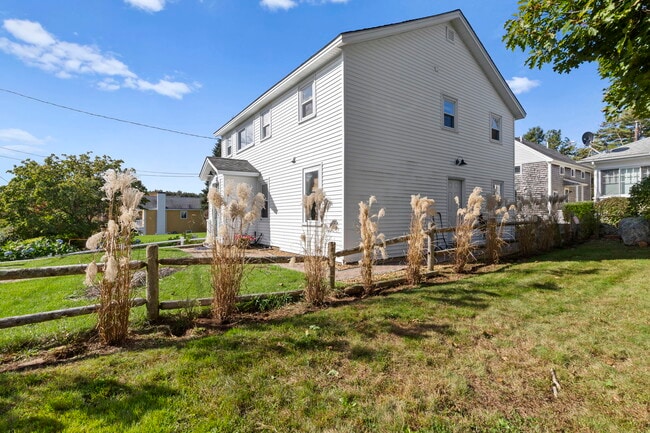Building Photo - 16 Oceanview Ave